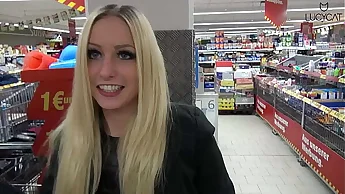 Lucy Cat Fucking in Supermarket - Sex Im Supermarkt - Public